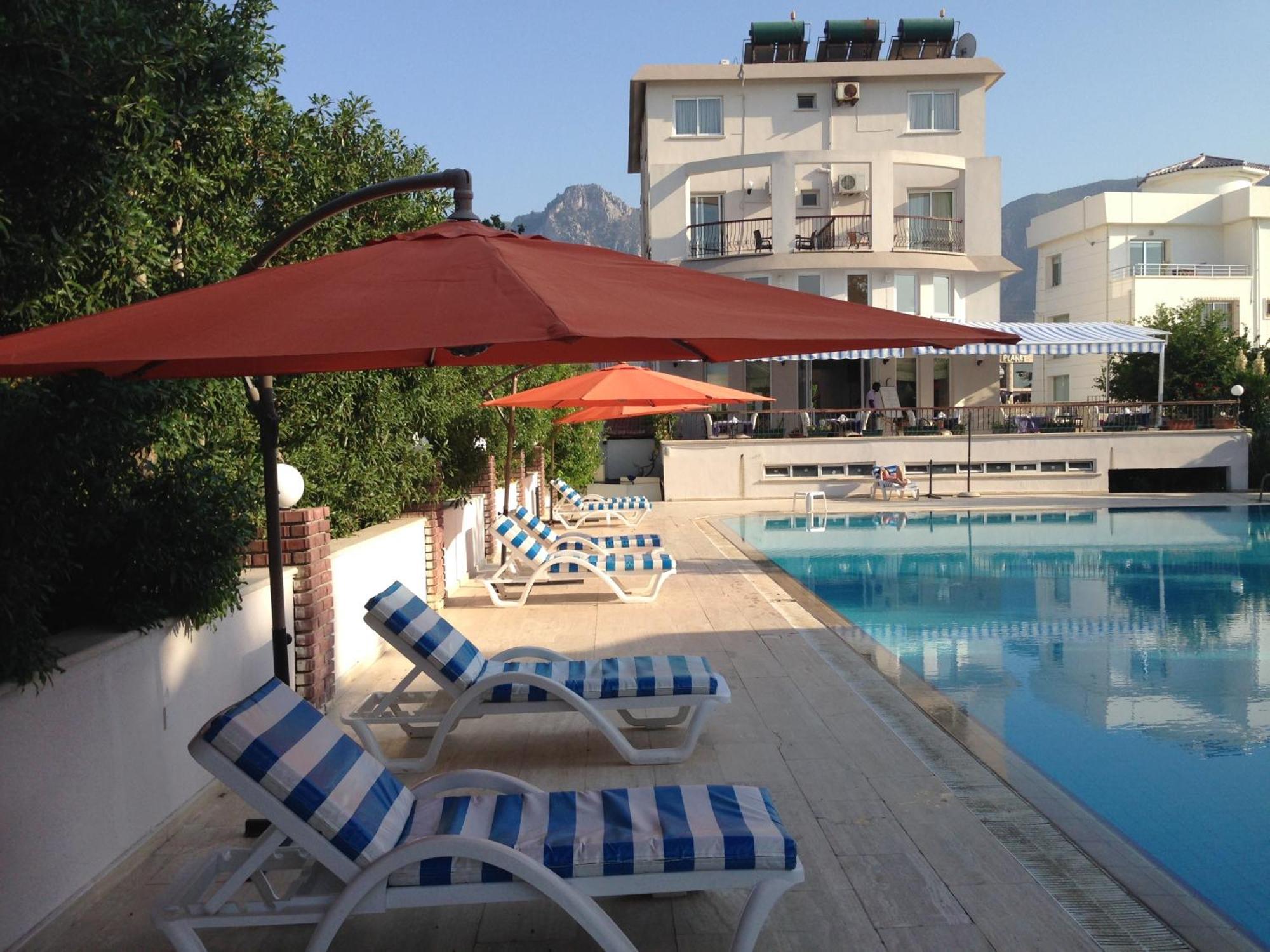 The Prince Inn Hotel & Villas Agios Georgios  Extérieur photo
