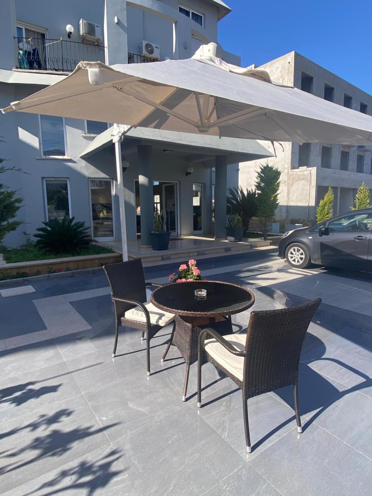 The Prince Inn Hotel & Villas Agios Georgios  Extérieur photo