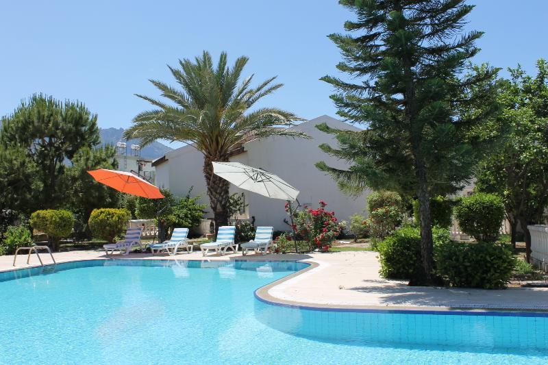 The Prince Inn Hotel & Villas Agios Georgios  Extérieur photo