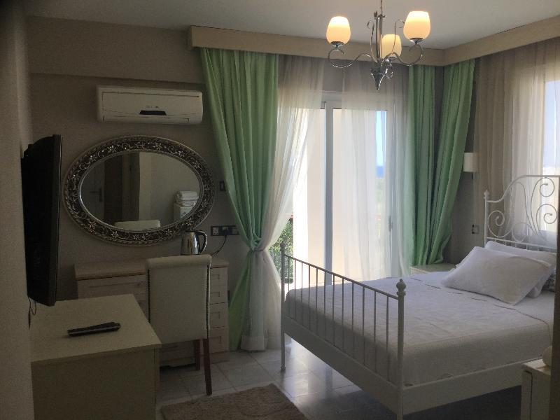 The Prince Inn Hotel & Villas Agios Georgios  Extérieur photo